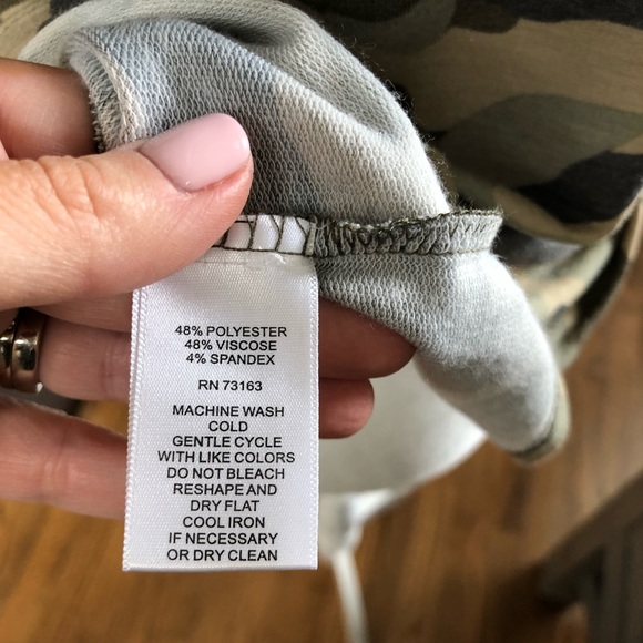 ⭐️SOLD-{Cable & Gauge} Camo s/s tee - Picture 6 of 6